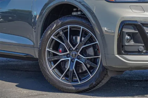 Photos of 2024 Audi SQ5 Prestige for sale in Austin, TX at Audi North Austin