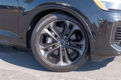 Photos of 2026 Audi Q7 Premium Plus for sale in Austin, TX at Audi North Austin