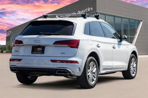 More photos of 2022 Audi Q5 S line Premium at Audi North Austin, TX