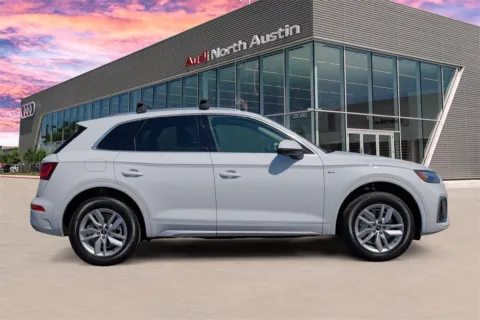 More photos of 2022 Audi Q5 S line Premium at Audi North Austin, TX
