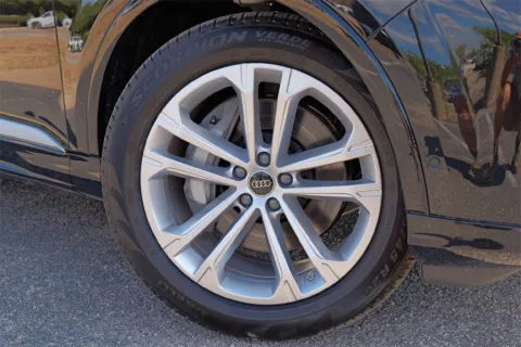 Photos of 2025 Audi Q7 Premium Plus for sale in Austin, TX at Audi North Austin