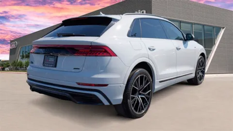 More photos of 2021 Audi Q8 Prestige at Audi North Austin, TX