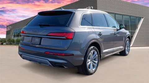 More photos of 2025 Audi Q7 Premium at Audi North Austin, TX