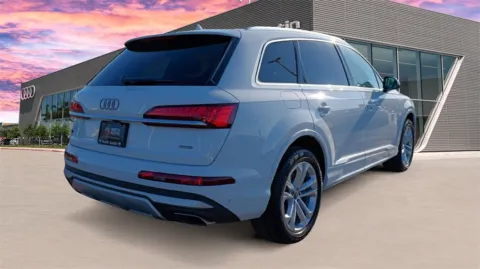 More photos of 2025 Audi Q7 Premium Plus at Audi North Austin, TX