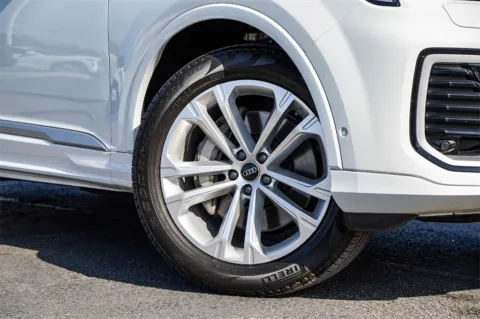 Photos of 2025 Audi Q7 Premium Plus for sale in Austin, TX at Audi North Austin