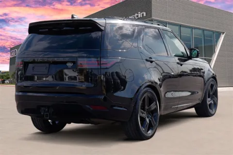More photos of 2021 Land Rover Discovery HSE R-Dynamic at Audi North Austin, TX