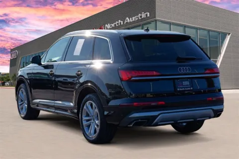 More photos of 2025 Audi Q7 Premium Plus at Audi North Austin, TX