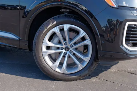 Photos of 2025 Audi Q7 Premium Plus for sale in Austin, TX at Audi North Austin