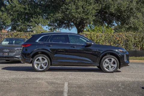 More photos of 2025 Audi Q5 Premium Plus at Audi North Austin, TX