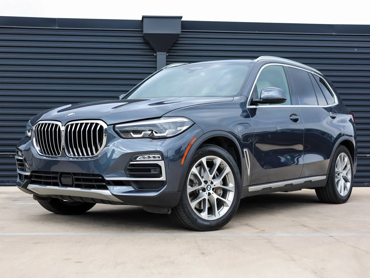 2021 BMW X5 45e