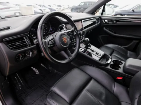 More photos of 2024 Porsche Macan at Porsche Austin, TX