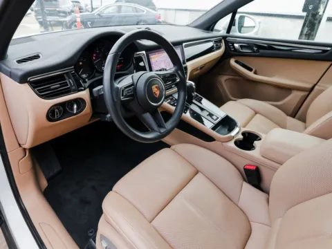 More photos of 2024 Porsche Macan at Porsche Austin, TX