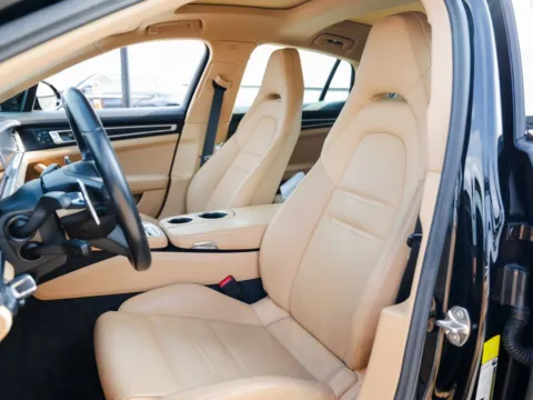 More photos of 2023 Porsche Panamera 4 Platinum Edition at Porsche Austin, TX