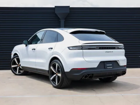 Another view of 2025 Porsche Cayenne S for sale in Austin, TX at Porsche Austin