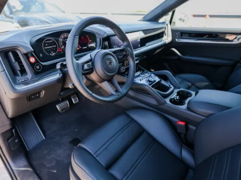 More photos of 2025 Porsche Cayenne Turbo E-Hybrid at Porsche Austin, TX