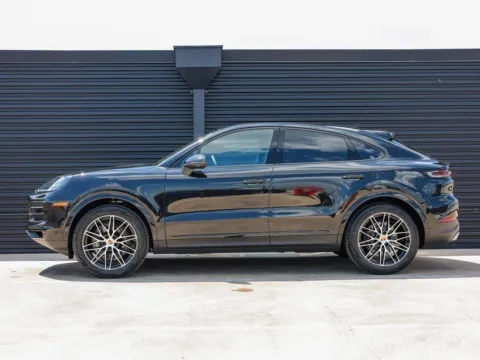 Photos of 2025 Porsche Cayenne Coupe for sale in Austin, TX at Porsche Austin