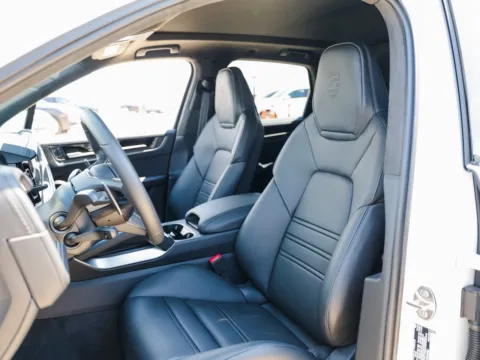 More photos of 2025 Porsche Cayenne GTS at Porsche Austin, TX
