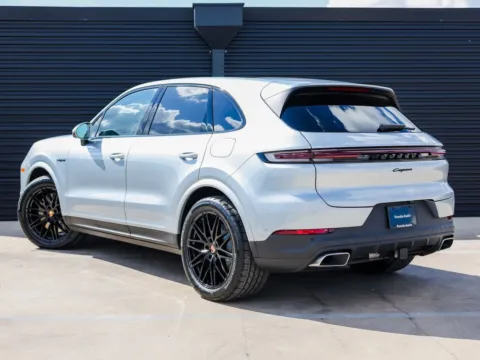 Another view of 2025 Porsche Cayenne E-Hybrid for sale in Austin, TX at Porsche Austin