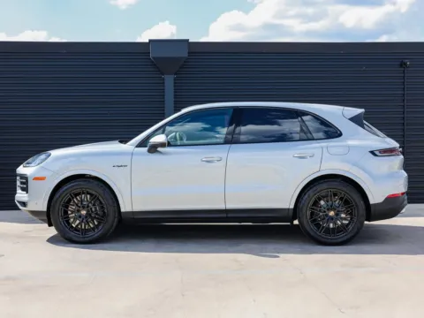 Photos of 2025 Porsche Cayenne E-Hybrid for sale in Austin, TX at Porsche Austin