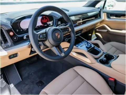 More photos of 2025 Porsche Cayenne at Porsche Austin, TX