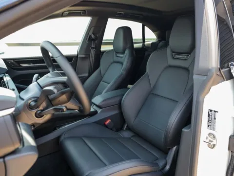 More photos of 2025 Porsche Macan Electric at Porsche Austin, TX