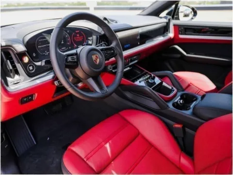 More photos of 2025 Porsche Cayenne Coupe at Porsche Austin, TX