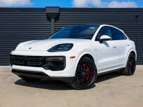 White 2025 Porsche Cayenne Turbo E-Hybrid for sale in Austin, TX