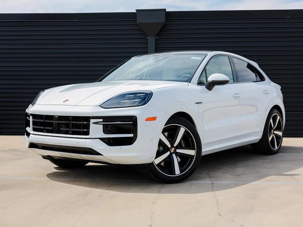 White 2025 Porsche Cayenne S E-Hybrid for sale in Austin, TX