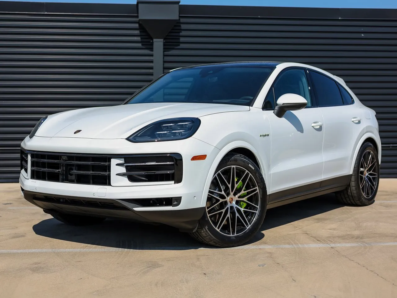 White 2025 Porsche Cayenne S E-Hybrid for sale in Austin, TX