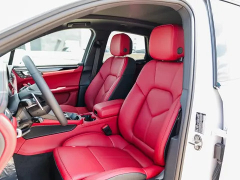 More photos of 2025 Porsche Macan S at Porsche Austin, TX