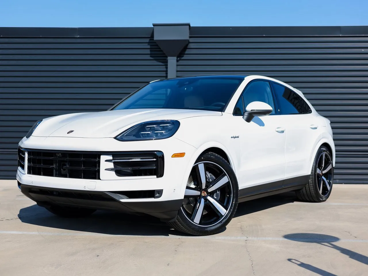 White 2025 Porsche Cayenne E-Hybrid for sale in Austin, TX