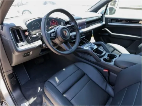 More photos of 2025 Porsche Cayenne at Porsche Austin, TX