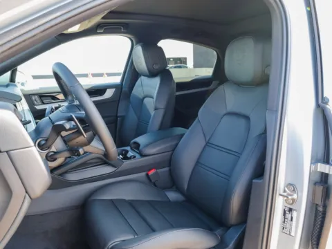 More photos of 2025 Porsche Cayenne Coupe at Porsche Austin, TX