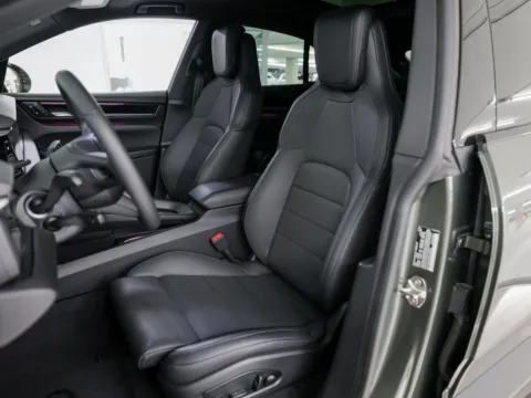 More photos of 2025 Porsche Macan Electric at Porsche Austin, TX