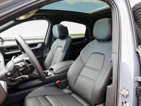 More photos of 2026 Porsche Cayenne Coupe at Porsche Austin, TX