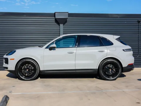 Photos of 2025 Porsche Cayenne E-Hybrid for sale in Austin, TX at Porsche Austin
