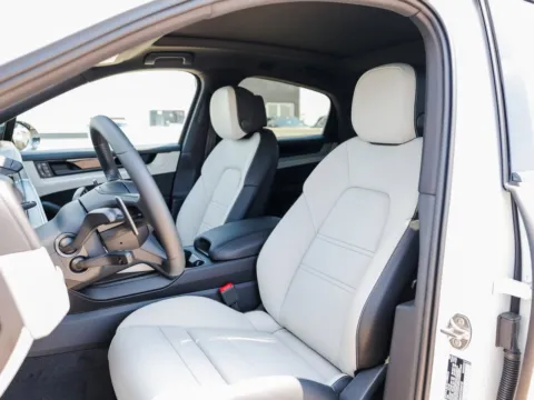 More photos of 2026 Porsche Cayenne Coupe at Porsche Austin, TX