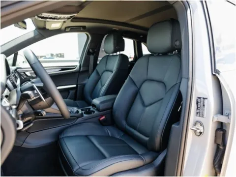 More photos of 2025 Porsche Macan at Porsche Austin, TX