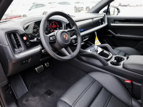 More photos of 2026 Porsche Cayenne S E-Hybrid at Porsche Austin, TX