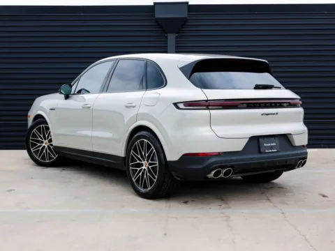 Another view of 2026 Porsche Cayenne S E-Hybrid for sale in Austin, TX at Porsche Austin
