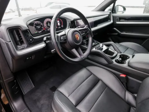 More photos of 2024 Porsche Cayenne at Porsche Austin, TX