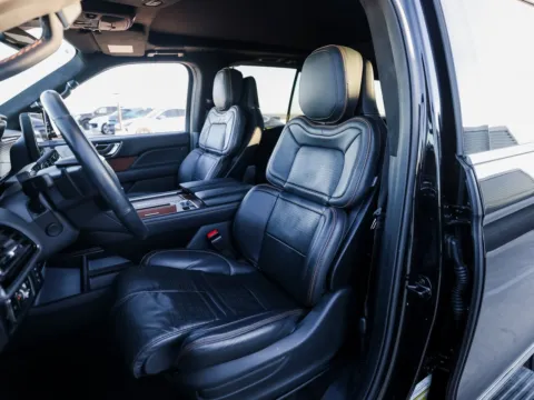 More photos of 2024 Lincoln Navigator Black Label at Porsche Austin, TX