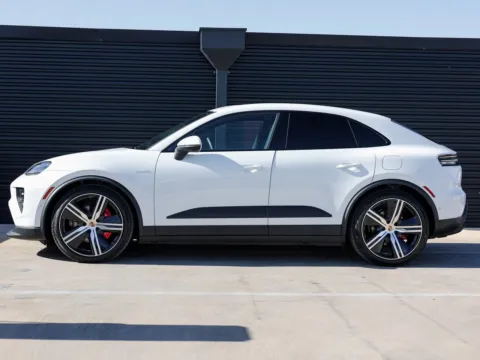 Photos of 2025 Porsche Macan Electric 4S for sale in Austin, TX at Porsche Austin