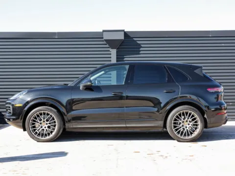 Photos of 2023 Porsche Cayenne Platinum Edition for sale in Austin, TX at Porsche Austin