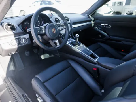 More photos of 2025 Porsche 718 Cayman at Porsche Austin, TX