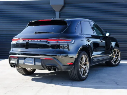 More photos of 2025 Porsche Macan at Porsche Austin, TX