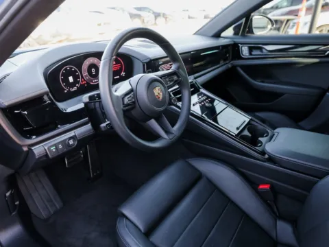 More photos of 2025 Porsche Panamera at Porsche Austin, TX