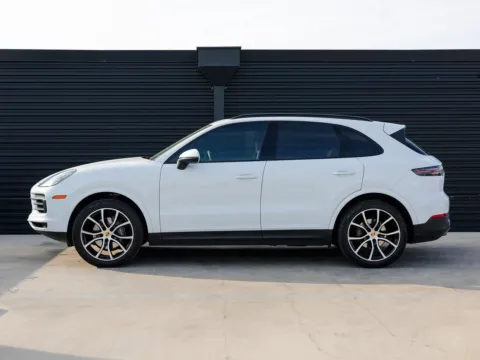 Photos of 2020 Porsche Cayenne for sale in Austin, TX at Porsche Austin