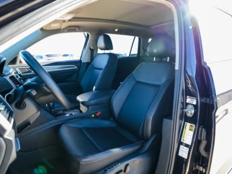 More photos of 2019 Volkswagen Atlas 3.6L V6 SEL R-Line at Porsche Austin, TX