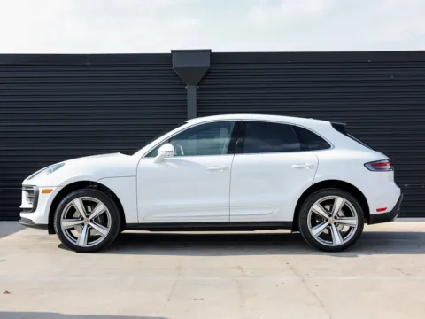 Photos of 2025 Porsche Macan for sale in Austin, TX at Porsche Austin